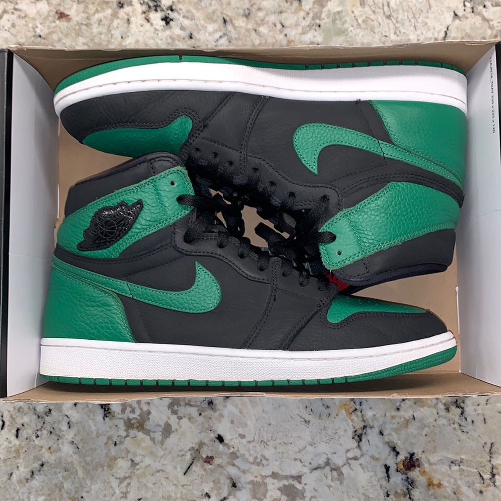Jordan 1 High OG ‘Pine Green 2.0’ Size 12